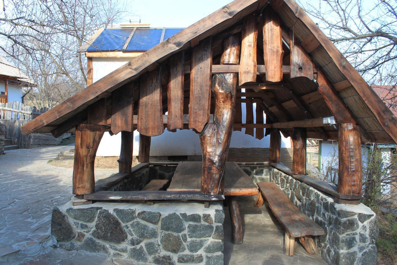 Dykyi Khutir Melniki (Cherkasy) Exterior foto