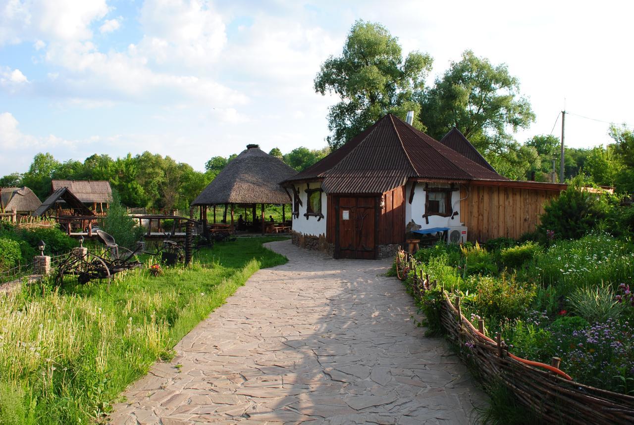 Dykyi Khutir Melniki (Cherkasy) Exterior foto