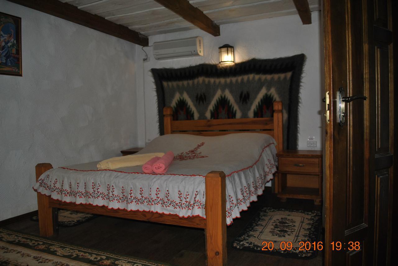 Dykyi Khutir Melniki (Cherkasy) Exterior foto